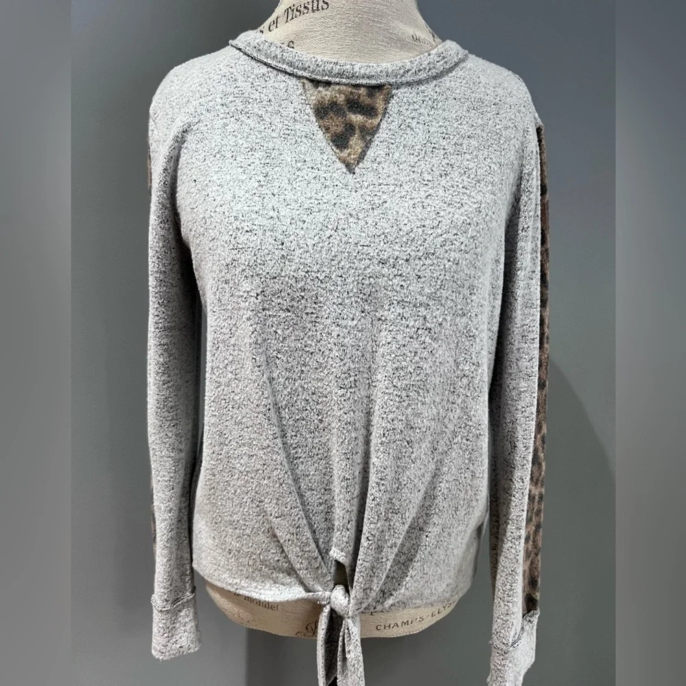 Vintage Havana super soft pullover top with leopard stripe down sleeves